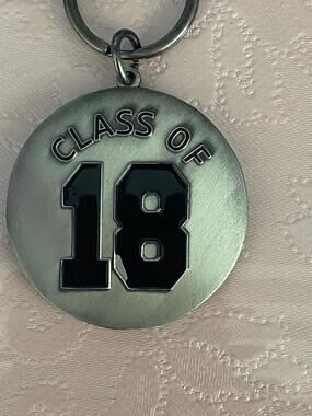Class Of 2018 Graduation Compass Metal Keychain Keepsake Pre Owned